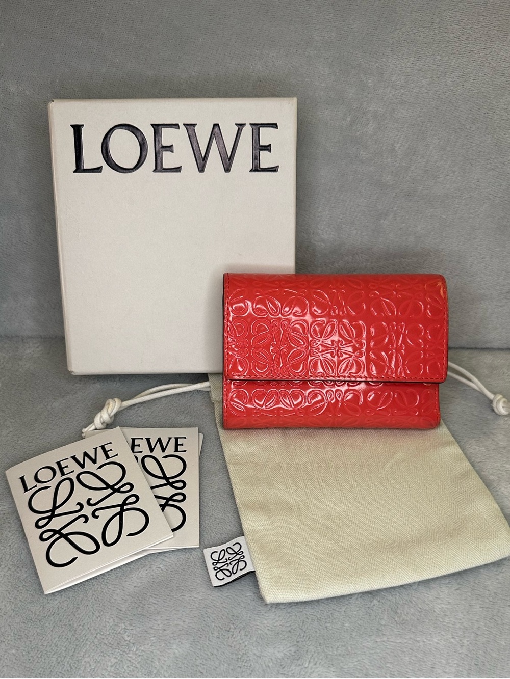 LOEWE Anagram Patent Leather Trifold Wallet Salmon Coral Full Set Made in Spain